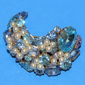 Vintage Signed Austrian Rhinestone Faux Pearl Brooch Pin Blue Gold Tone Austria